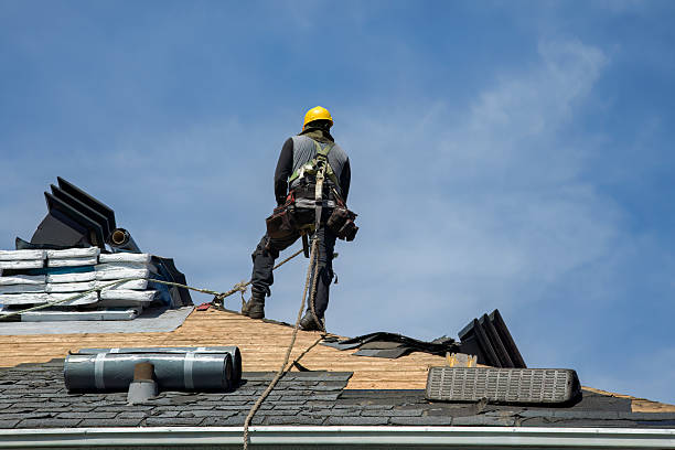 Professional Roofing technician working in Bayview, ID